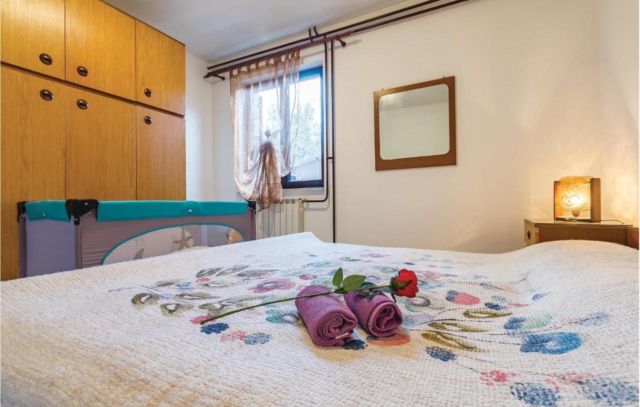 3 Bedroom Beautiful Apartment In Medulin Dış mekan fotoğraf